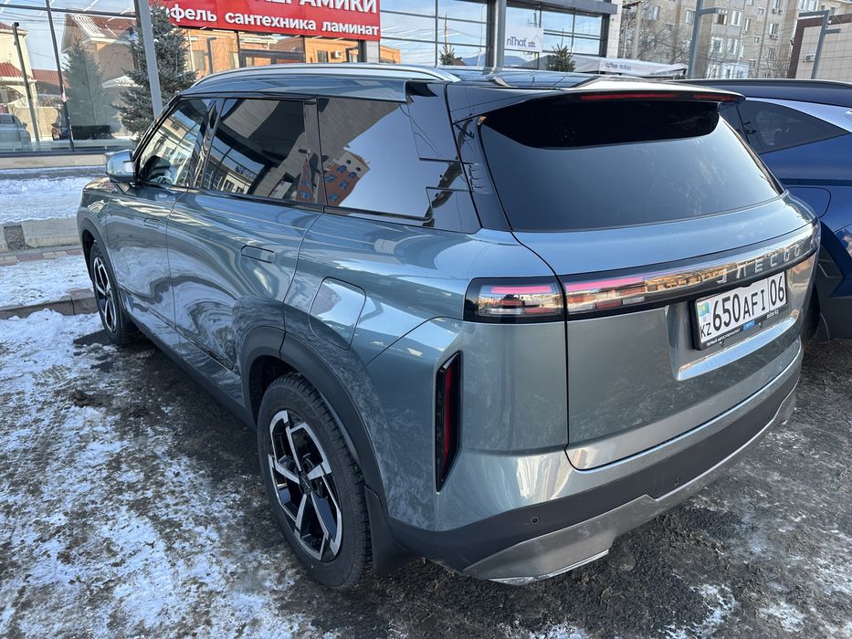 Кроссовер Jaecoo J7