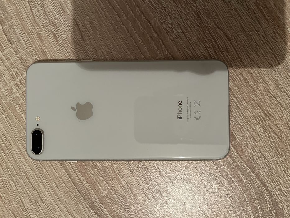 iPhone 8 Plus 64 ГБ
