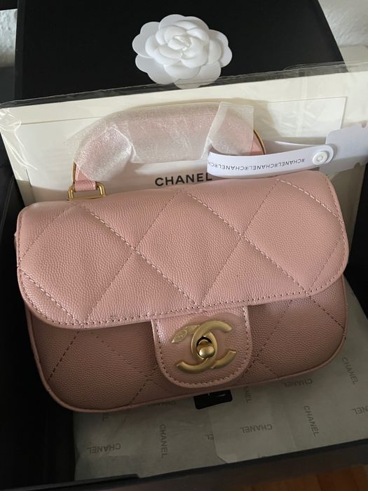 CHANEL чанта тип багета