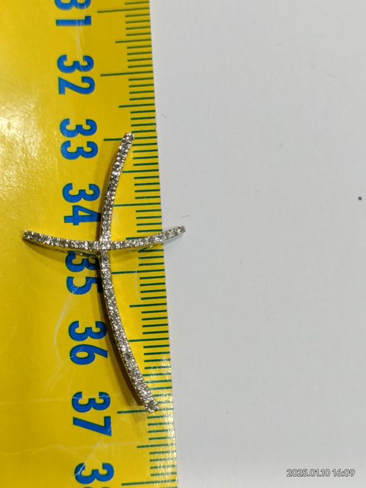 Vind cruce din aur 18kt cu diamante