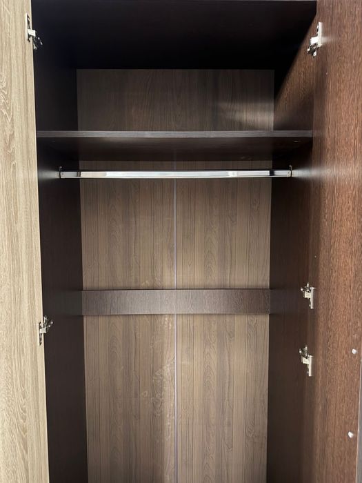 спальный шкаф вместительный