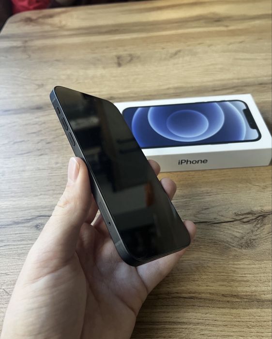 Iphone 12 baterie 100%