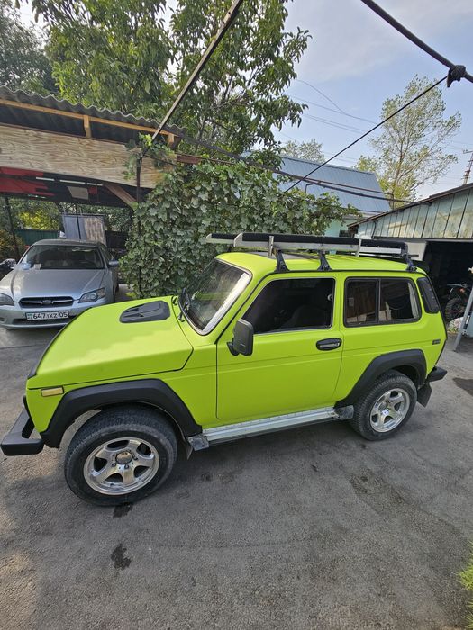 Продам машину Ваз 2121