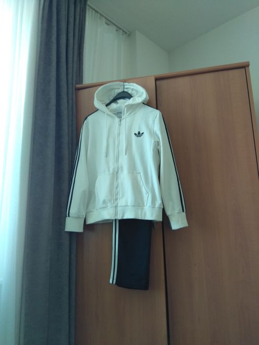 Спортивный костюм женский куртка плащ сапоги шуба