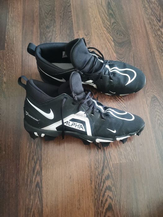 Футболни обувки NIKE ALPHA