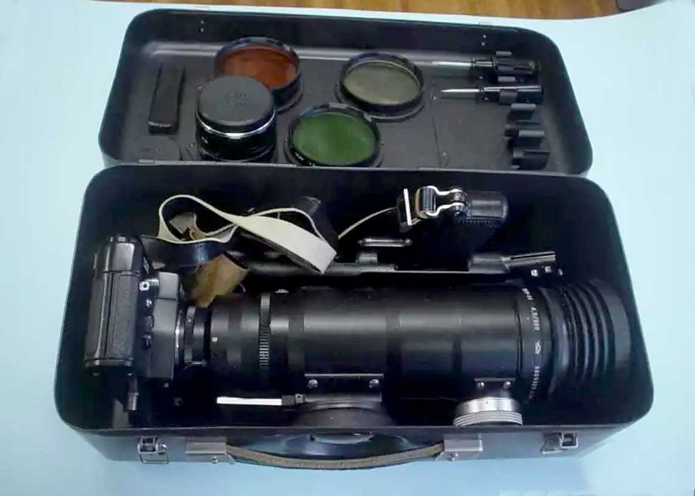 Фото снайпер Zenit FS-12 с обективи TAIR-3S 300мм F4.5 и  Хелиос 44М-4 - М42