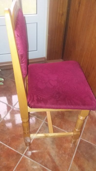Vand scaune tapitate noi