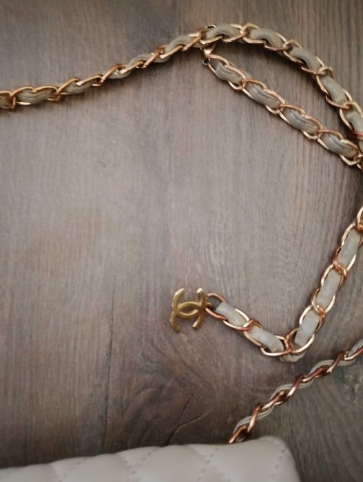 Chanel дамска чанта, с гръб джоб, 18х11х5