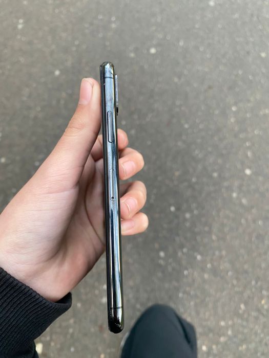 iPhone X в идеальном состояние