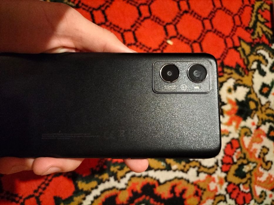 продается телефон оппо а96