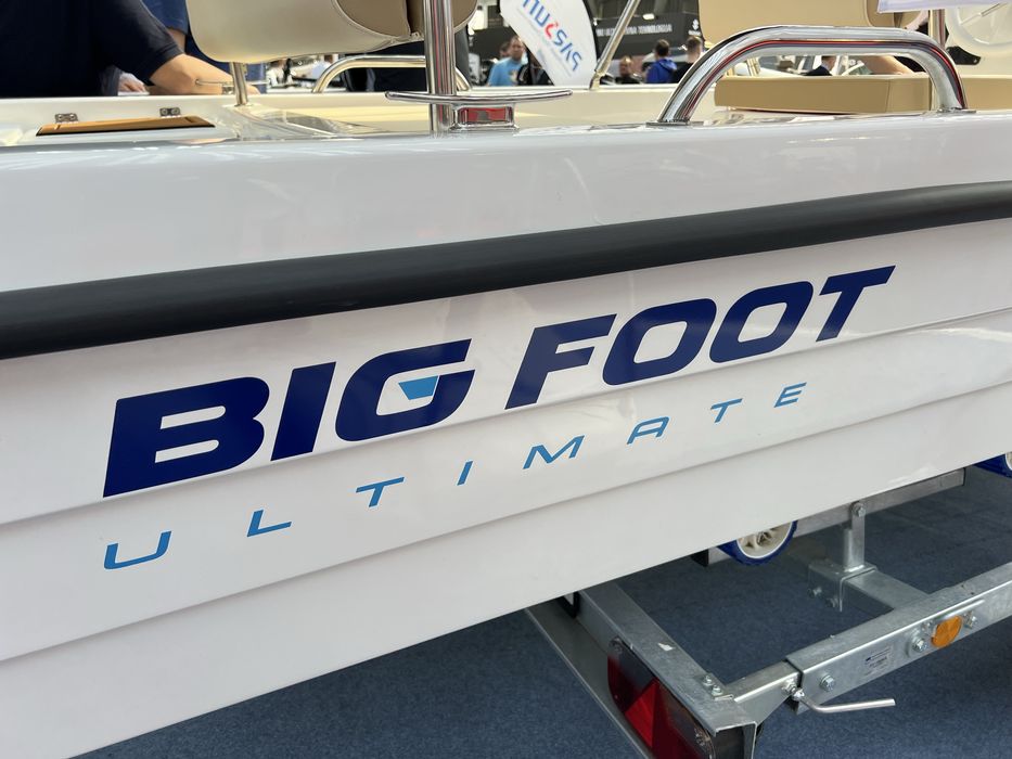 Barcă Big Foot Ultimate – Disponibilă în România