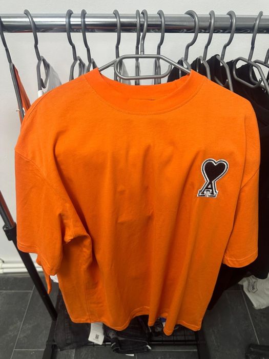 Tricouri premium firma reducere