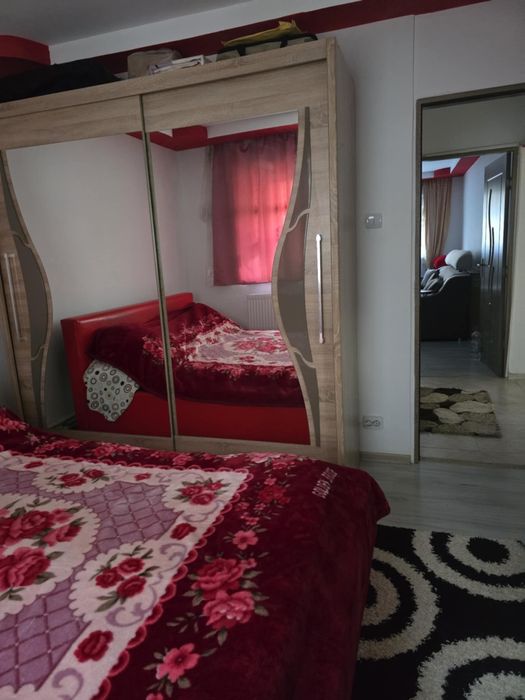 Apartament 2 camere bucătărie baie