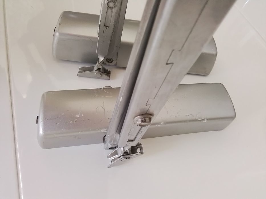 Автомат за врата Abloy