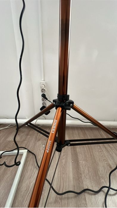 2 импульсных света + постоянный