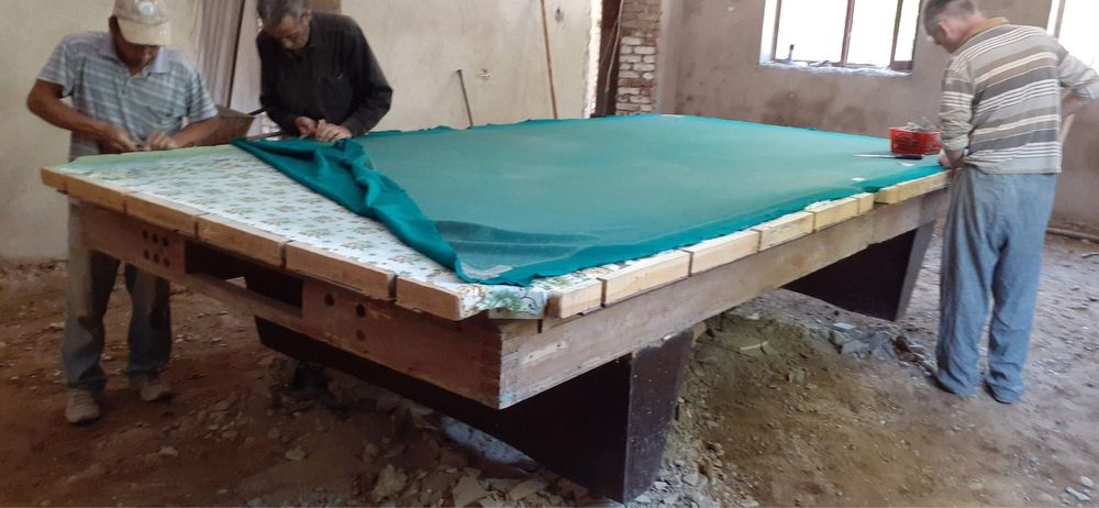 Бильярдный стол, шары (Арамит), 4 кий