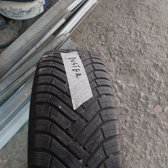 2 Anvelope all-sezon  215 60 R17