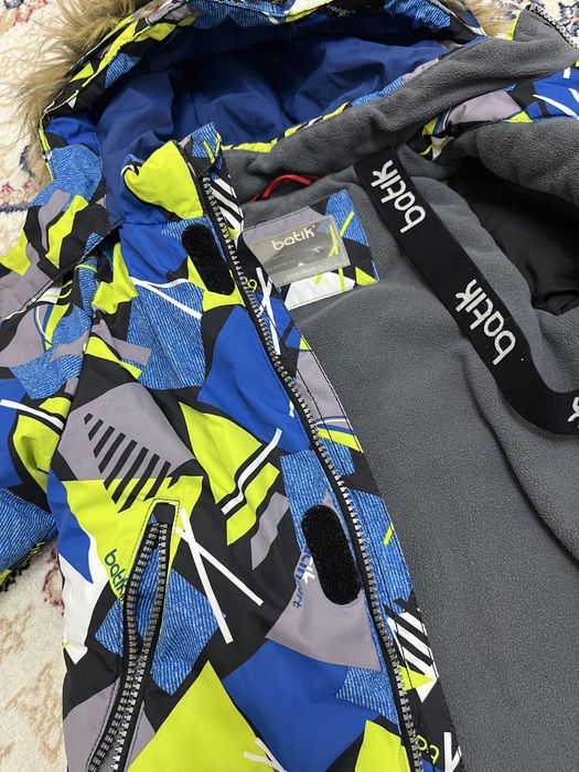 Продам куртку для мальчика 98 см