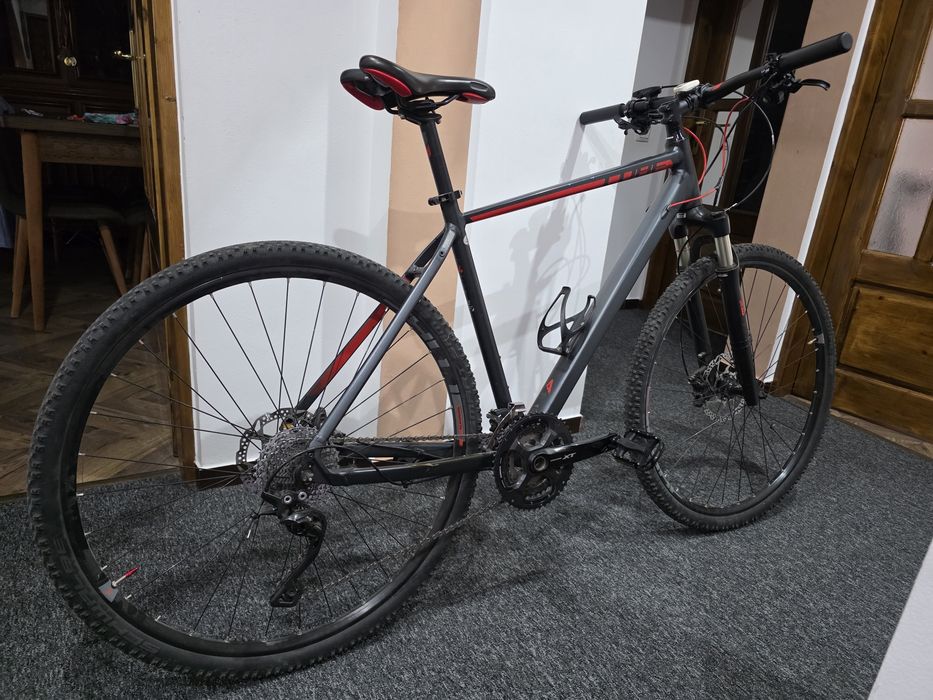 Bicicleta CUBE CROSS EXC (trekking)