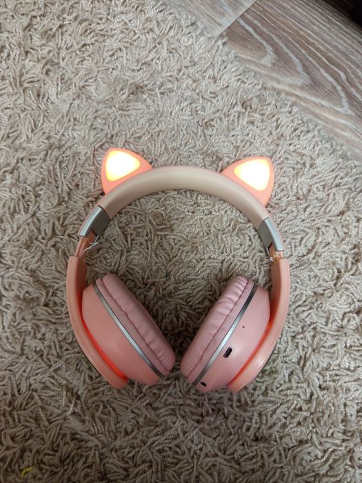 Продам наушники кошечка