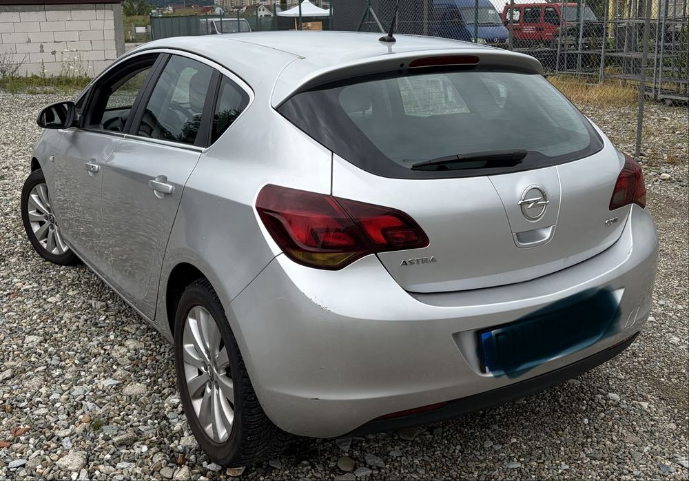 OPEL Astra 2011 — imagine 4