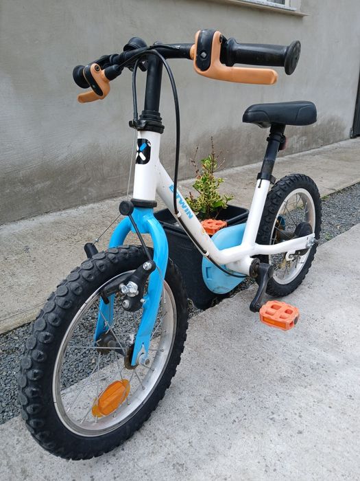 Vând bicicleta copii  B Twin Artic 100