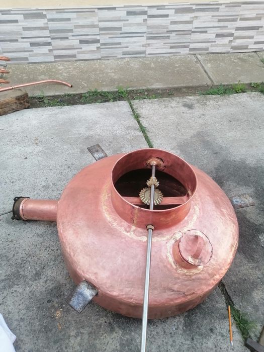 Vand cazane de tuica am pe stoc de 120 l de 150 l 95 l 85 l cu toată i