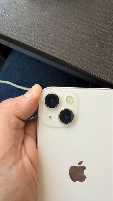 Розов iPhone 13 128 GB - отличен