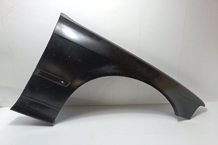 Aripa dreapta BMW Seria 3 E36