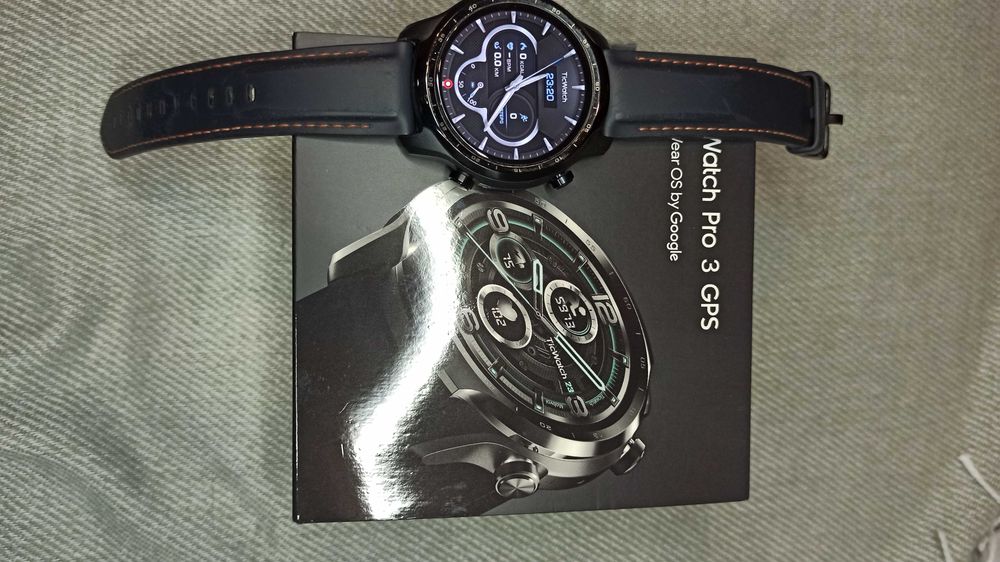 Смарт часовник Mobvoi TicWatch Pro 3 GPS