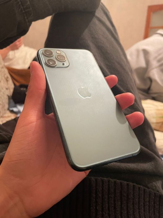 продам айфона 11про