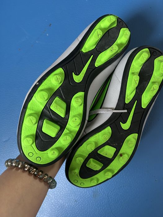 Бутсы для мальчика 33р