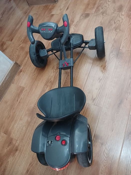 Детский car sotiladi