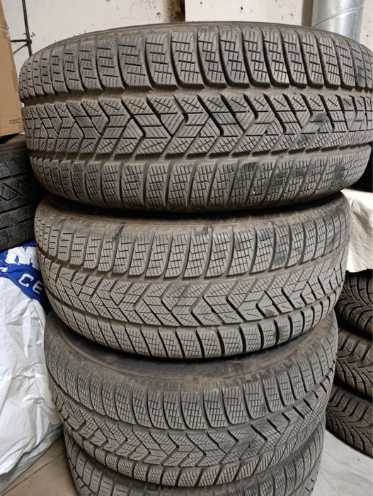 Автомобилни гуми пирели