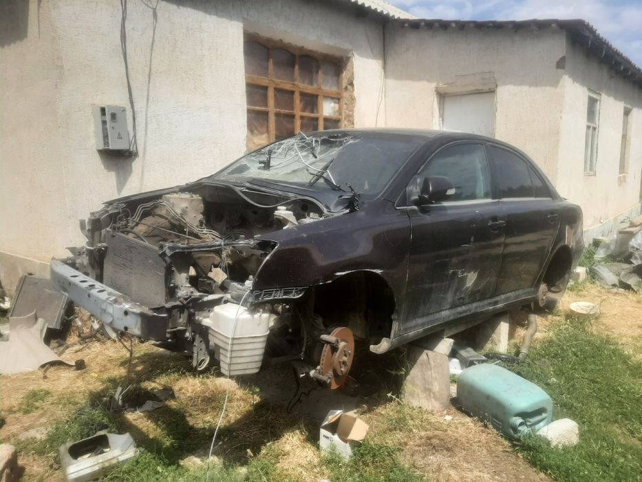 Тайота авенсис запчасти