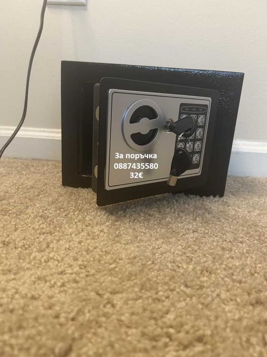 Продавам електронни сейфове с кодова клавиатура