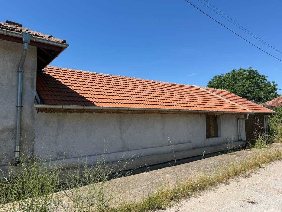 Едноетажна къща с лятна кухня в с.Генералово,обл.Хасково