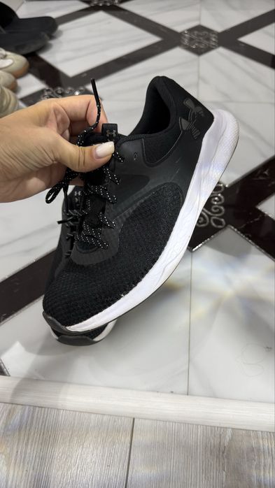 Кроссовки under armour