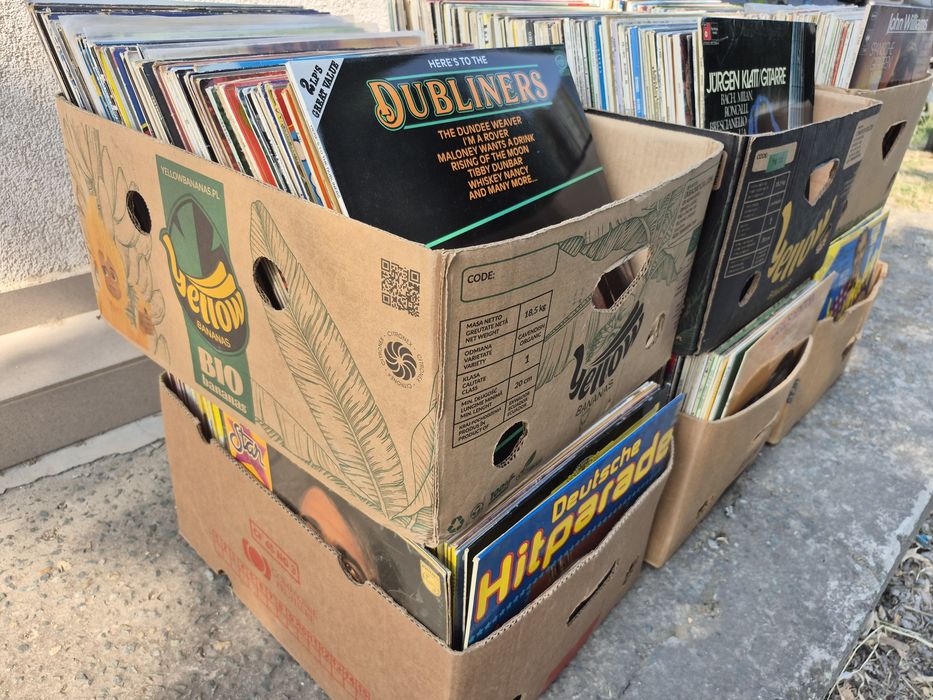 Vând Lot 1500 Discuri Vinil colectie muzica usoara mixta straina