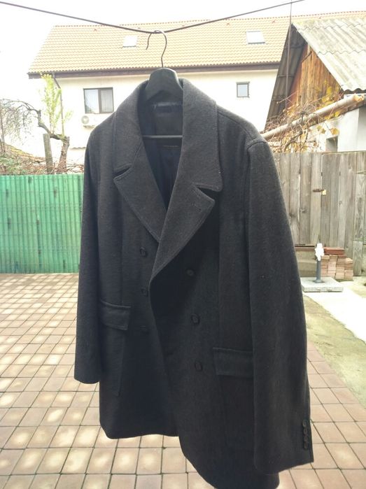 Vand palton marca zara