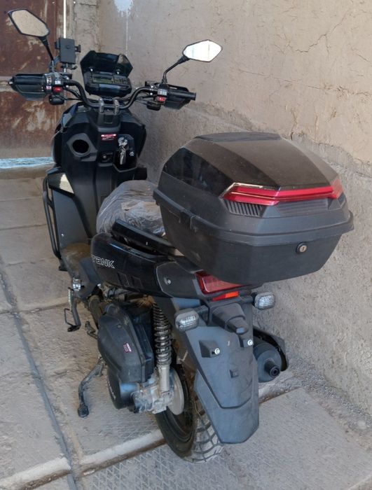 Benzinli skuter Stelmax Tank