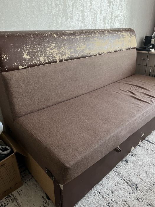 Продам диван раздвижной