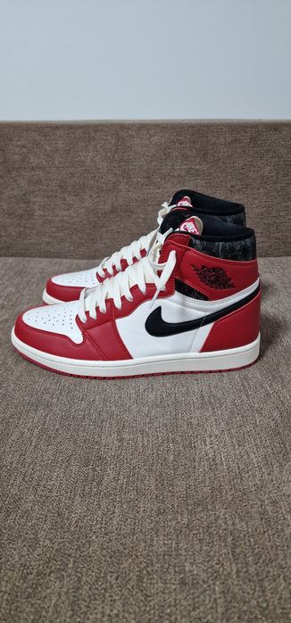 Air Jordan 1 High Chicago Lost and Found