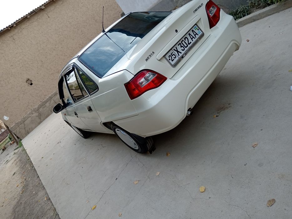 Nexia 2  2010 yil bir qol minilgan