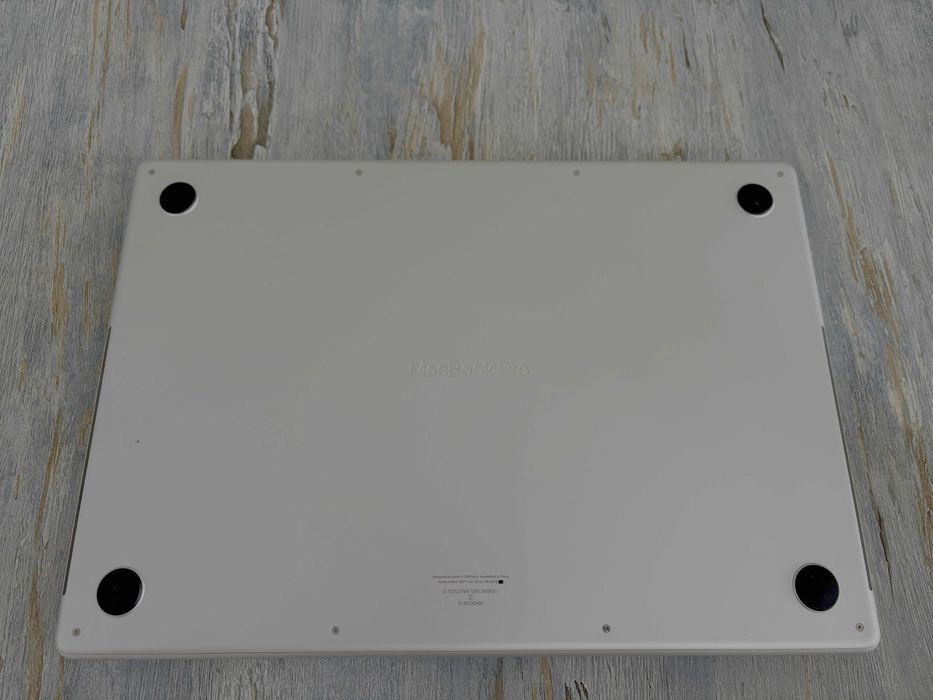 MacBook Pro 16 - M4 Pro 48GB RAM / 512GB SSD