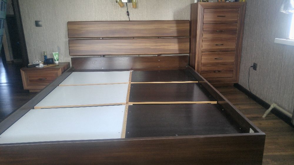 Продам кровать удобную