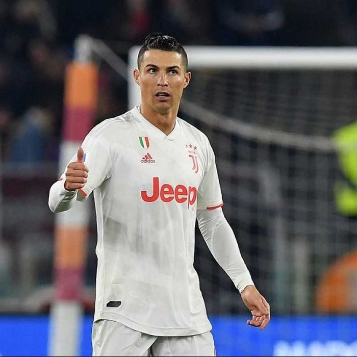 Чисто нови фланелки Adidas и анцуг Adidas