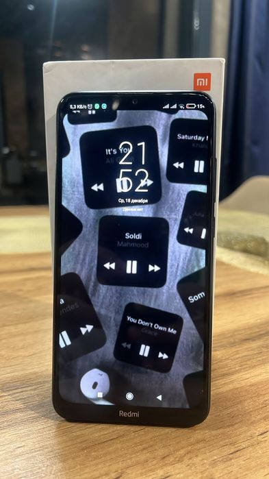 Смартфон Redmi8A 32/2 идеально не царапины