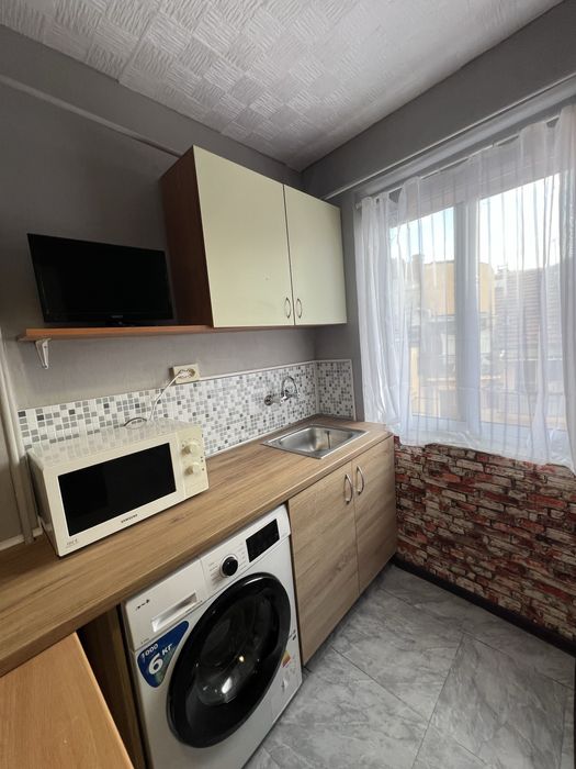 Дава се под наем Двустаен апартамент в София, Център - 63 кв.м за 663 € - Снимка #2