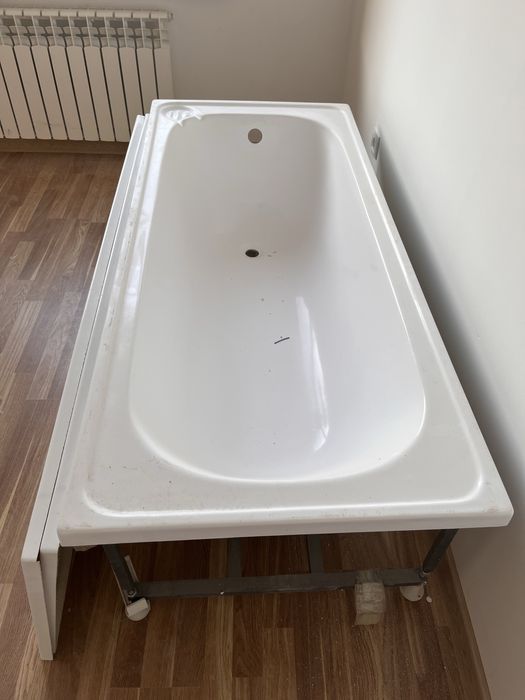 Акриловая ванна 1,60х70